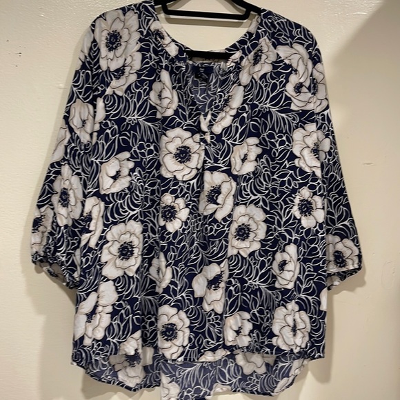 Gap shirt. XXL - Picture 1 of 7